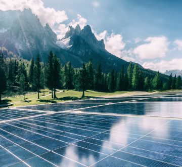 El sismógrafo de la sostenibilidad: las empresas casi duplican la inversión en renovables frente a los combustibles fósiles